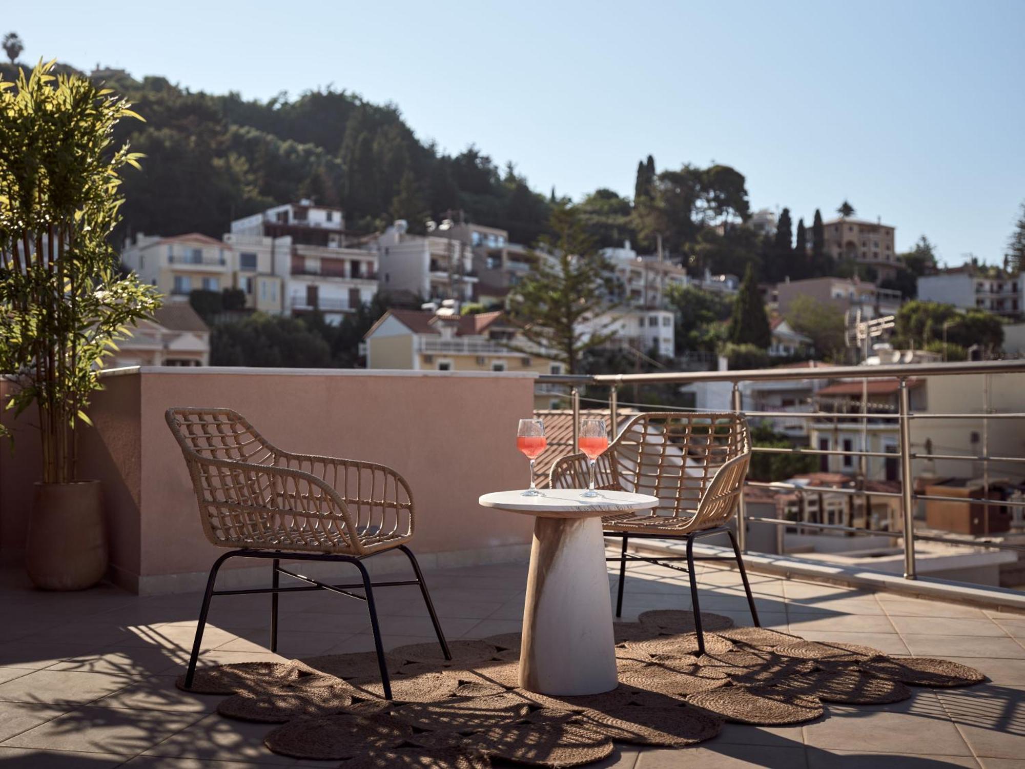 Laura Suites Zakynthos Town Exterior photo